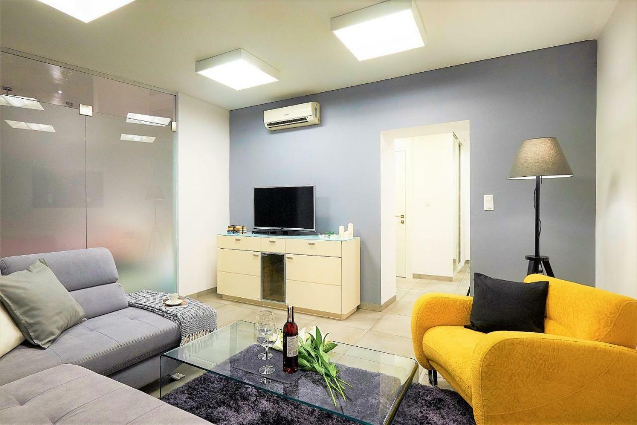 Xavier Boutique Apartment Warsawa Bagian luar foto