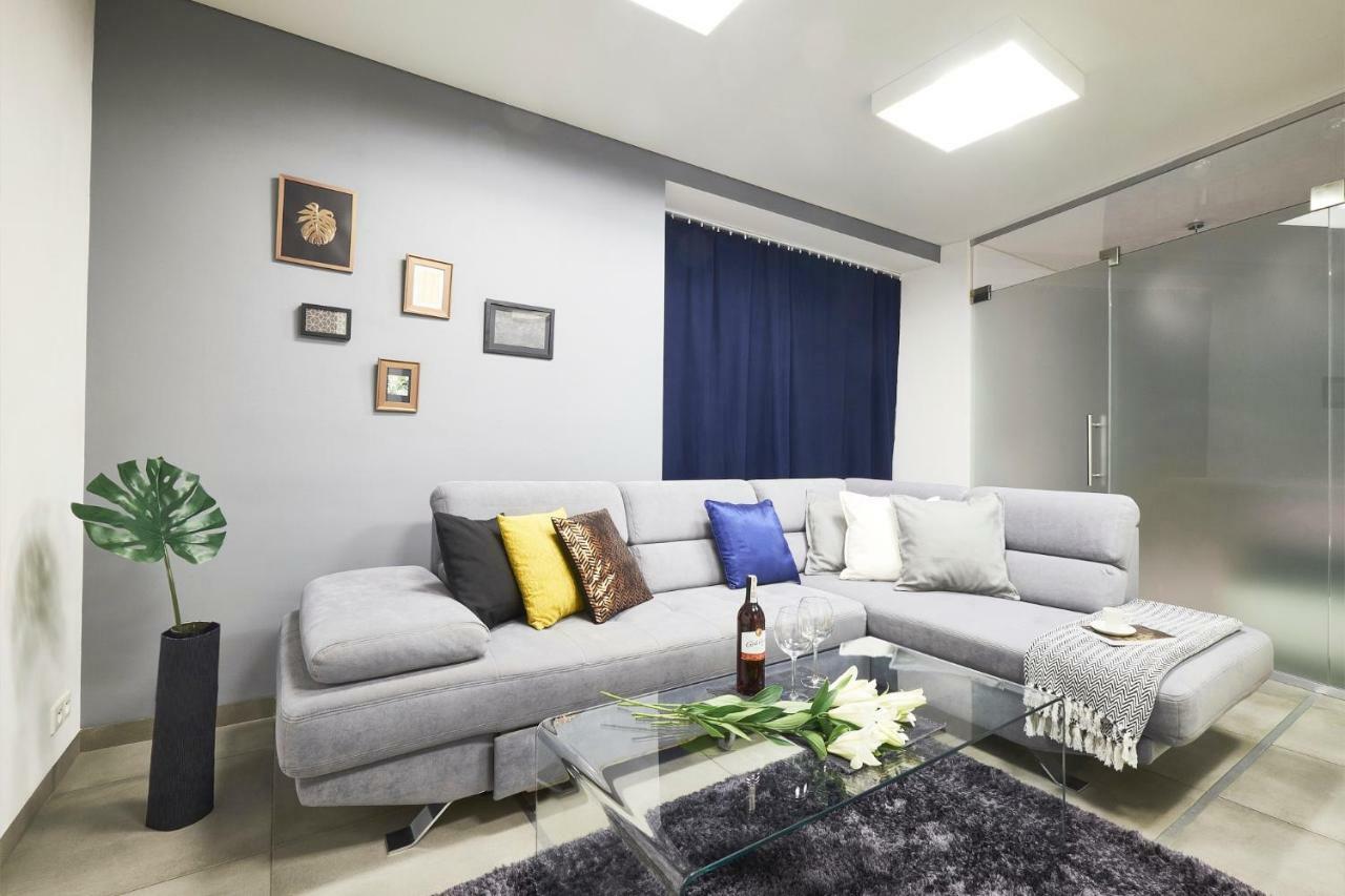 Xavier Boutique Apartment Warsawa Bagian luar foto